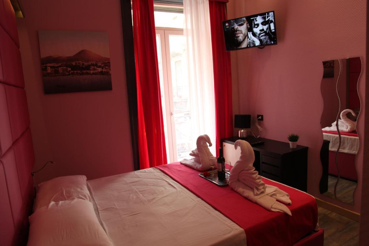 Dolce Vita Rooms & Breakfast Napoli Bagian luar foto