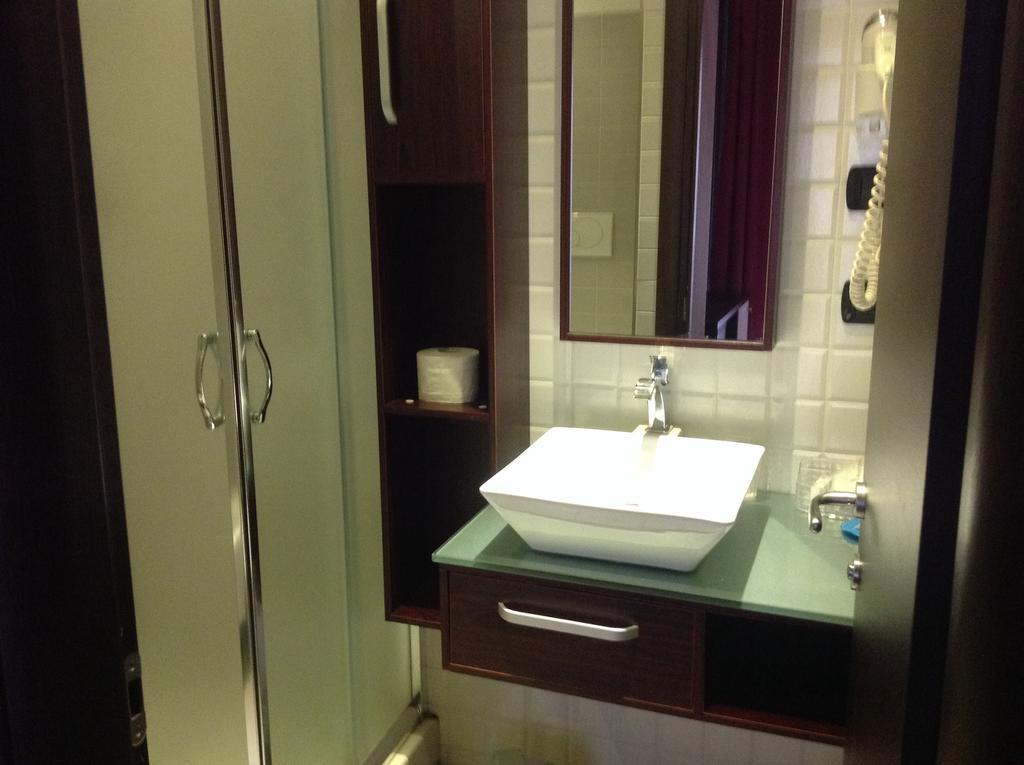 Dolce Vita Rooms & Breakfast Napoli Bagian luar foto