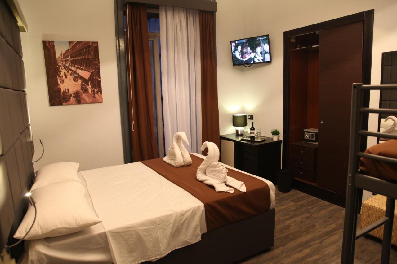 Dolce Vita Rooms & Breakfast Napoli Bagian luar foto